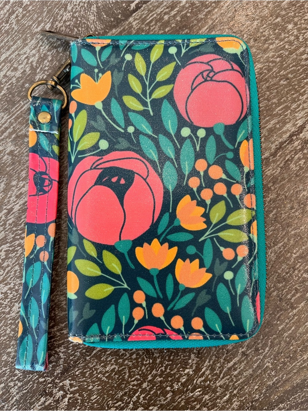 Floral Zip Wristlet Wallet w/RFID card